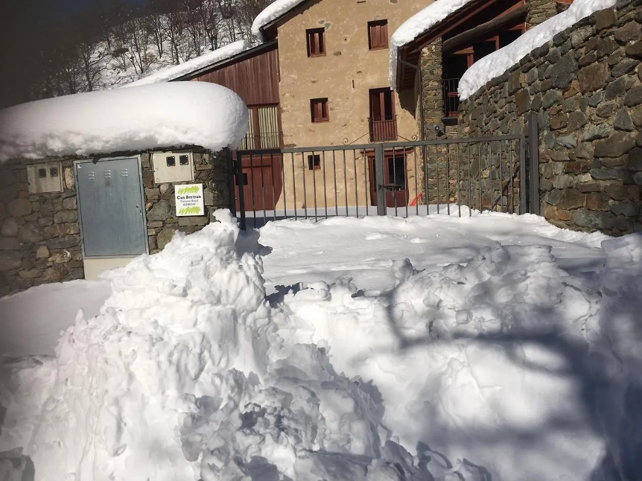 Can Bertran Fornells de la Montaña إسبانيا